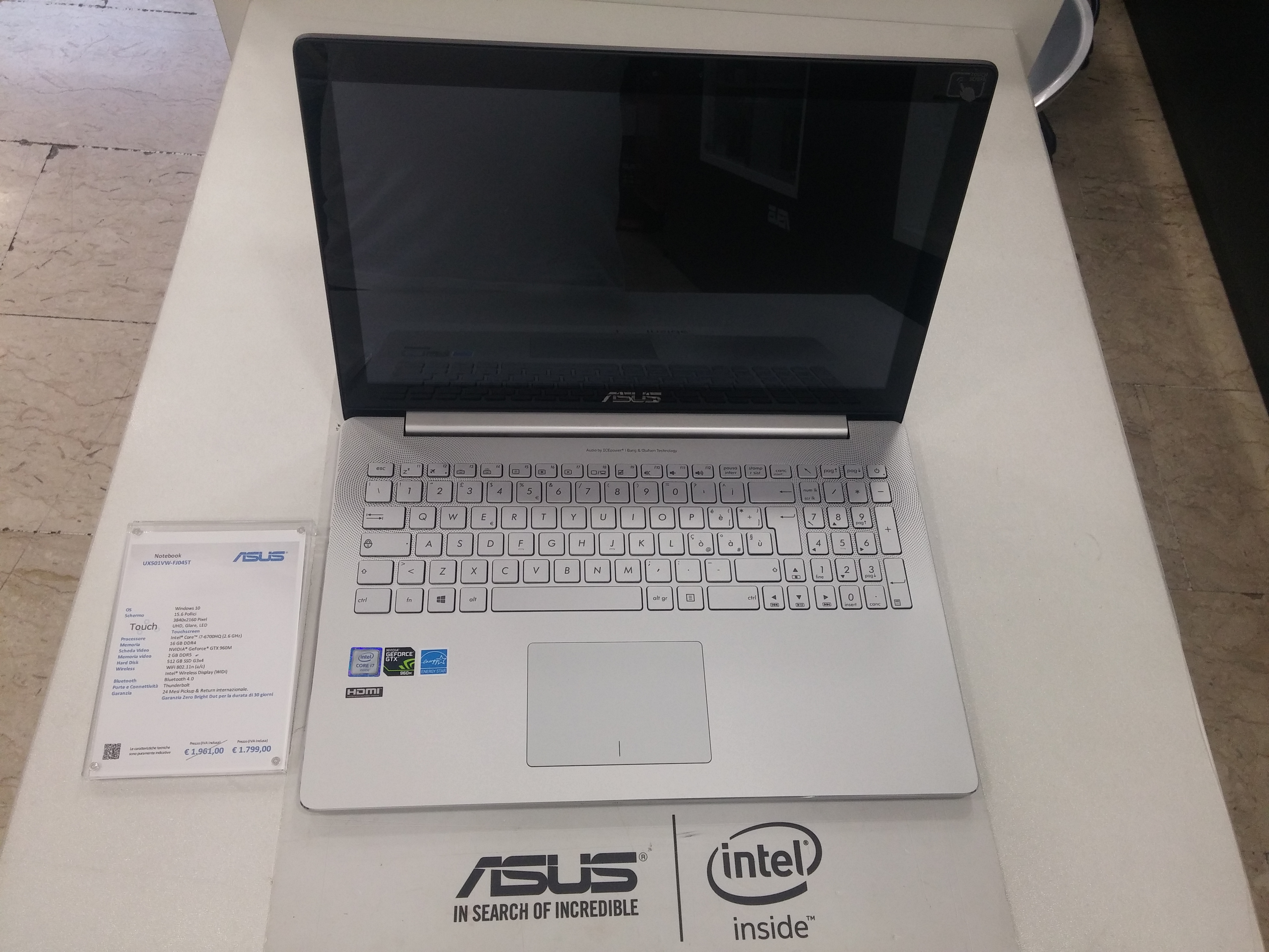 Notebook Asus UX501VW